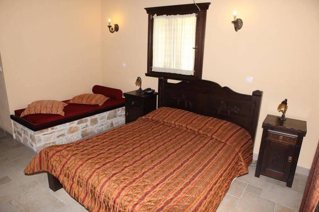 Hotel Nemesis Stavroupoli Esterno foto